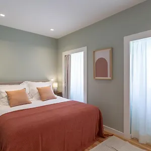 ajuda-luxury-appartments.hotels-lisbon-portugal.com/